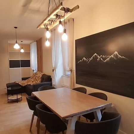 Tres Bel Appartement T3 Hyper Centre Entierement Renove En 2022 Luz-Saint-Sauveur Buitenkant foto
